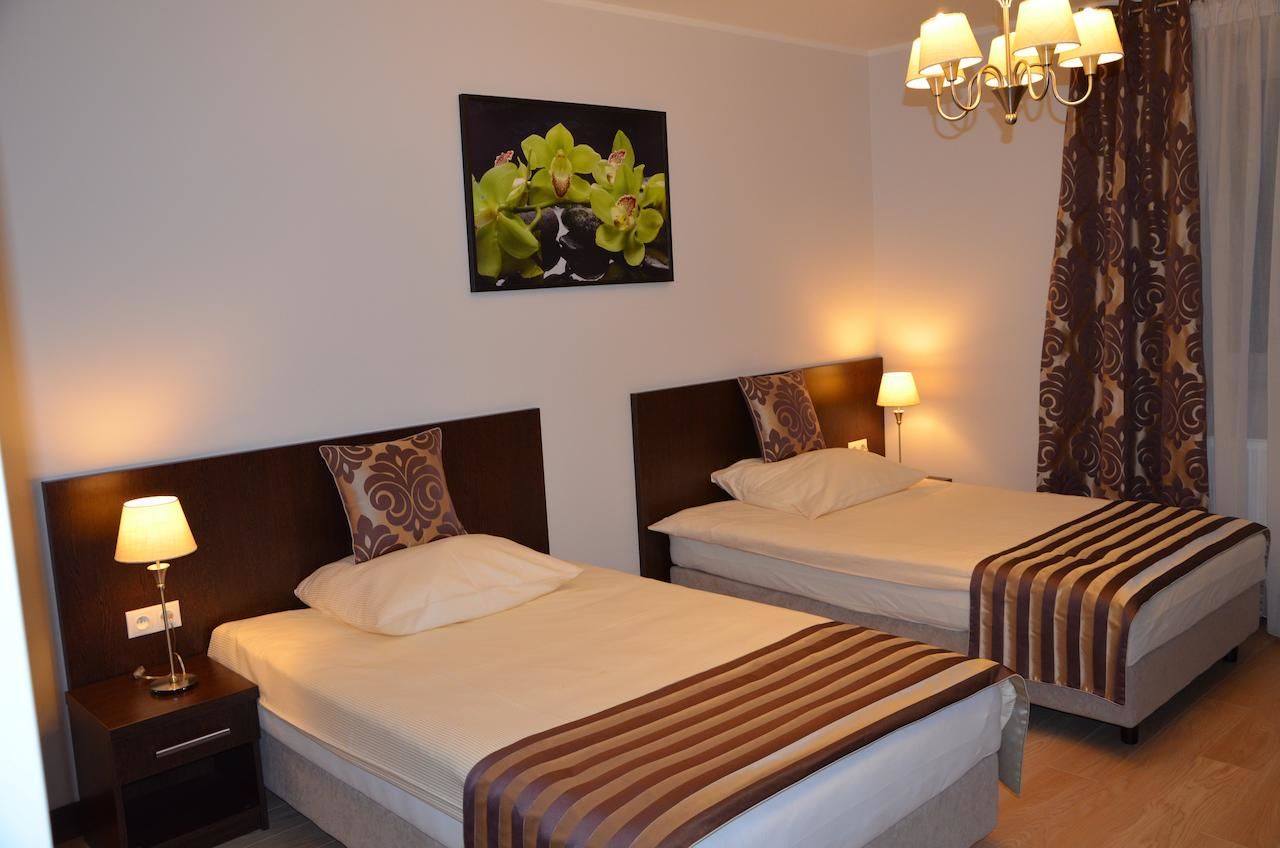 Отели типа «постель и завтрак» Pokoje Hotelowe Figaro Плоцк-25