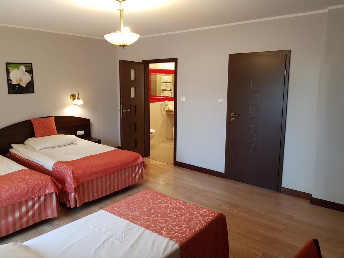 Отели типа «постель и завтрак» Pokoje Hotelowe Figaro Плоцк-33