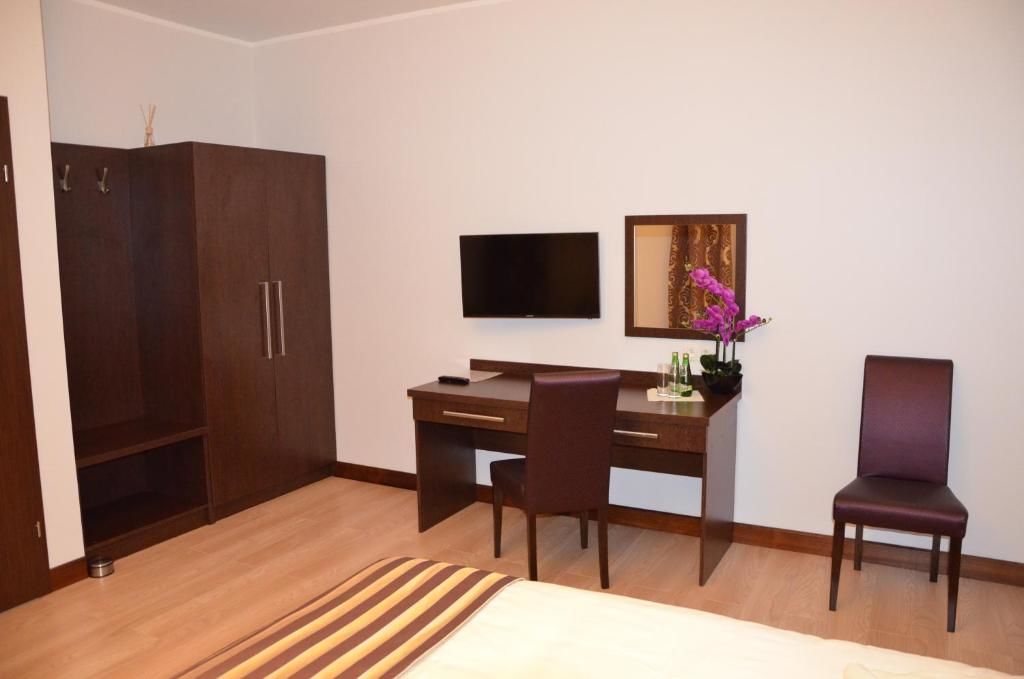 Отели типа «постель и завтрак» Pokoje Hotelowe Figaro Плоцк-61