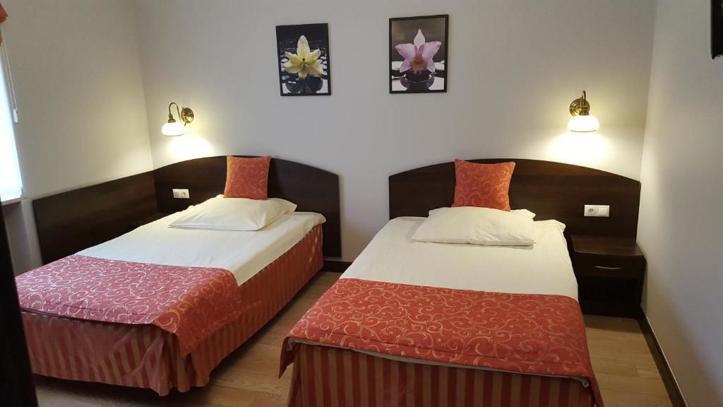 Отели типа «постель и завтрак» Pokoje Hotelowe Figaro Плоцк-82