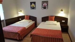 Отели типа «постель и завтрак» Pokoje Hotelowe Figaro Плоцк Двухместный номер с 2 отдельными кроватями-35