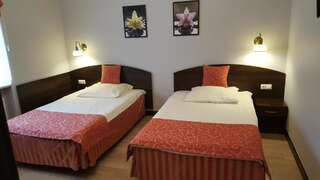 Отели типа «постель и завтрак» Pokoje Hotelowe Figaro Плоцк Двухместный номер с 2 отдельными кроватями-37